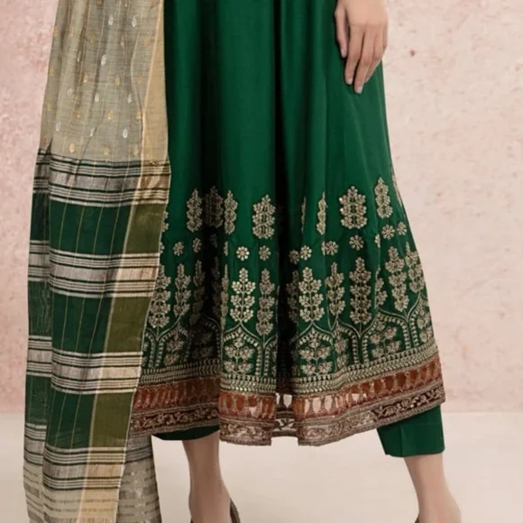 Pakistani indian Maria B Green Embroidered Dress chest 38 - Picture 4 of 7